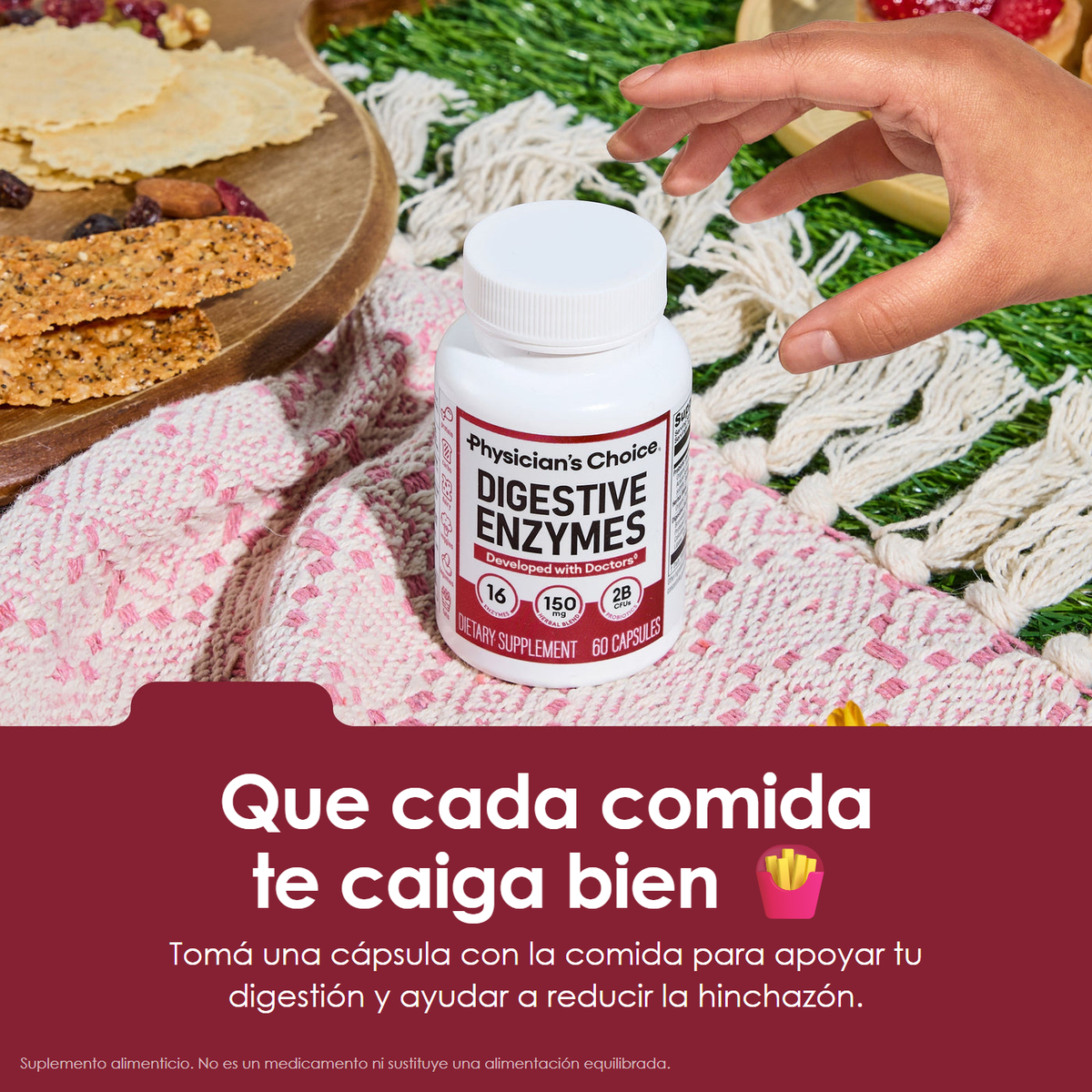 Frasco de enzimas digestivas junto a una mesa servida